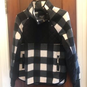 ✨ABERCROMBIE✨ Asymmetrical Plaid Fleece